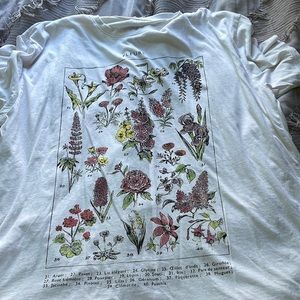 Wildflower graphic t-shirt